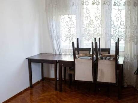 2 otaqlı köhnə tikili - 28 May m. - 50 m²