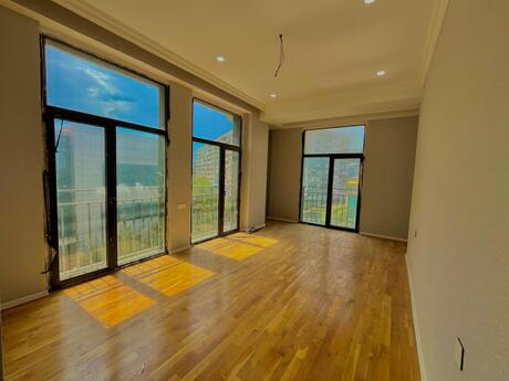 Whitestone Towers kompleksində 4 otaqlı yeni tikili mənzil satılır, 148 m², 530 000 AZN, şəkil 3 / 12
