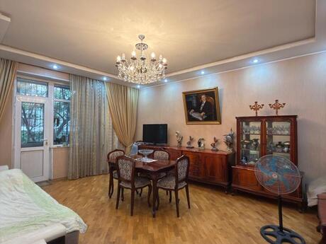 Elan №6370297 - Bakı, 28 May m., 2 otaqlı, 91 m², 2/17 mərtəbə
