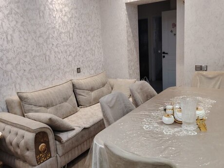 3 otaqlı köhnə tikili - Elmlər Akademiyası m. - 65 m²