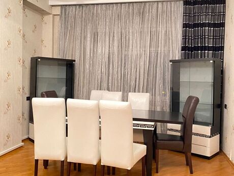 3-комн. новостройка - м. Иншаатчылар - 140 м²