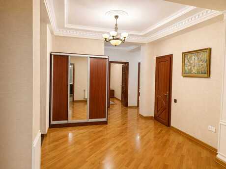 4 otaqlı mənzil, 170 m², Nizami: 510 000 ₼ 4