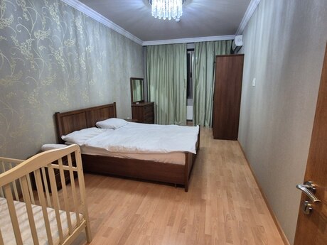 4-room apartment, 250 m², 28 May: 550 000 ₼ 4