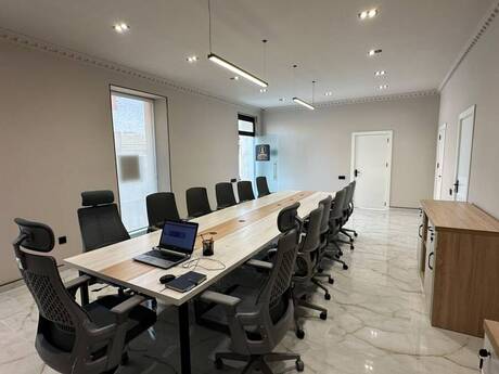 2-комн. офис - Наримановский  р. - 80 м²