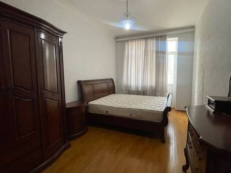Объявление №6373726 - Баку, м. Низами, 3-комн., 180 м², 11/12 этаж