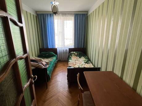 3 otaqlı köhnə tikili - Elmlər Akademiyası m. - 100 m²