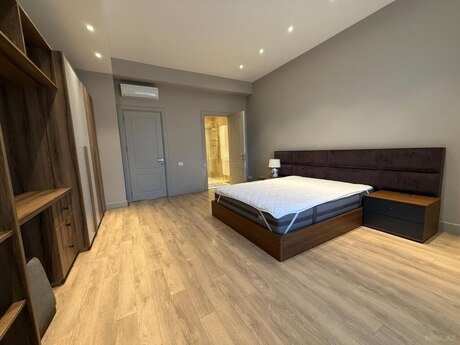4 otaqlı yeni tikili - Ağ şəhər q. - 180 m²
