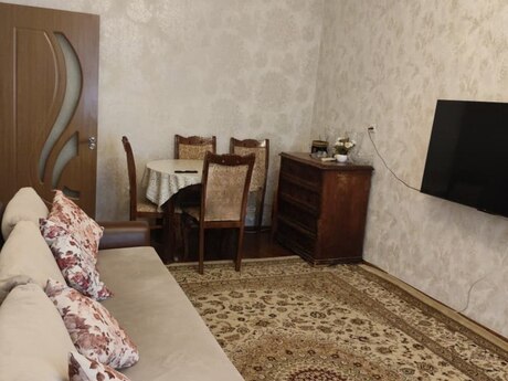 3 otaqlı köhnə tikili - Həzi Aslanov m. - 64 m²