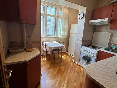 3-комн. вторичка - Наримановский  р. - 90 м²