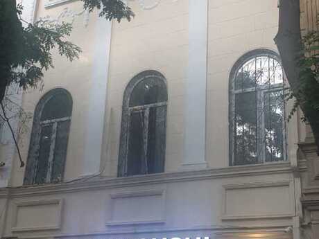 Elan №6373939 - Bakı, 28 May m., 5 otaqlı, 160 m², 4/5 mərtəbə