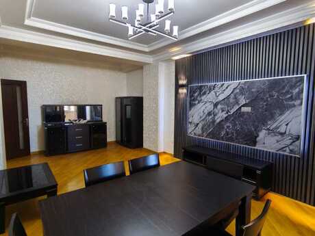 Elan №6373940 - Bakı, Əhmədli m., 3 otaqlı, 132 m², 6/17 mərtəbə