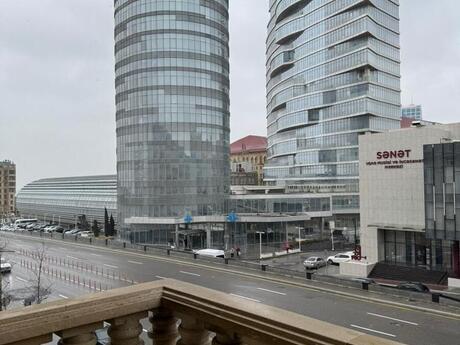 Elan №6374001 - Bakı, Ağ şəhər q., 2 otaqlı, 62 m², 2/7 mərtəbə