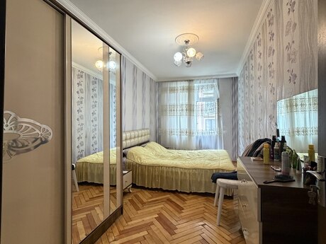 3 otaqlı köhnə tikili - Nərimanov r. - 75 m²