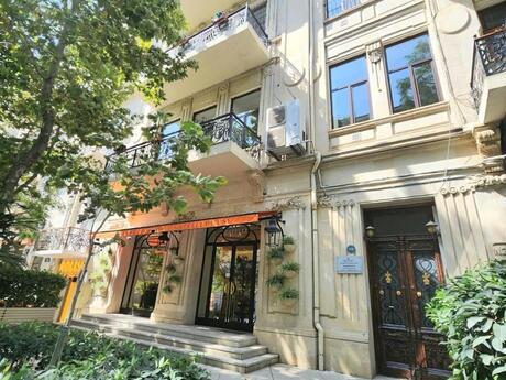 Elan №6373970 - Bakı, Sahil m., 2 otaqlı, 75 m², 3/5 mərtəbə