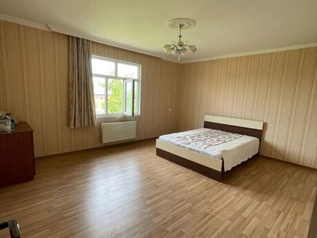 6 otaqlı həyət evi/bağ evi - Novxanı q. - 180 m²