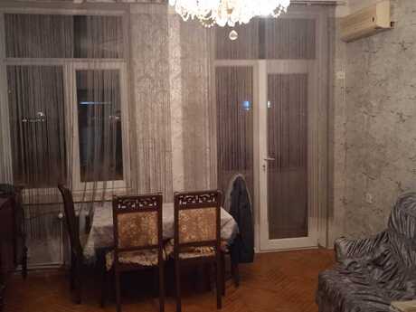 2 otaqlı köhnə tikili - Bayıl q. - 60 m²