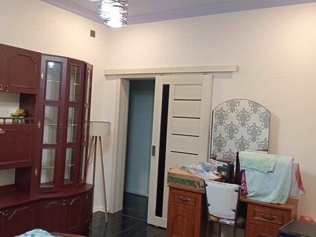 7 otaqlı həyət evi/bağ evi - Zabrat q. - 200 m²