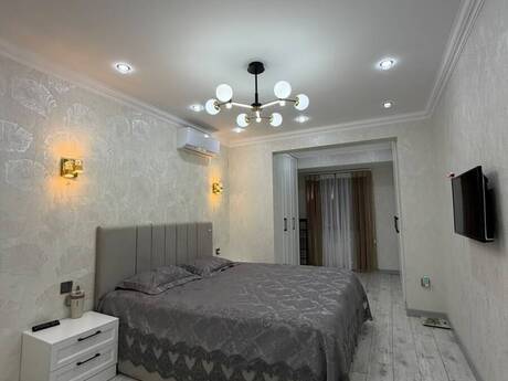 4 otaqlı köhnə tikili - Xalqlar Dostluğu m. - 110 m²