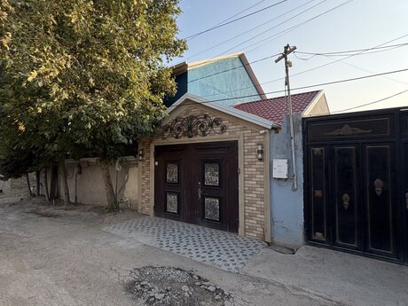 6 otaqlı həyət evi/bağ evi - Mehdiabad q. - 240 m²