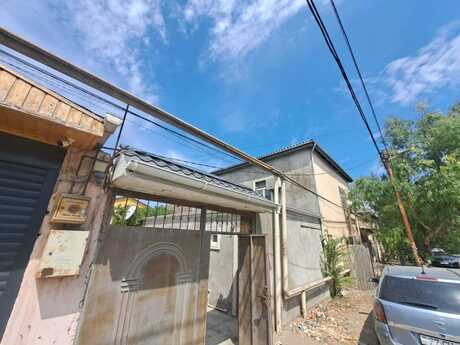 5 otaqlı həyət evi/bağ evi - Biləcəri q. - 200 m²