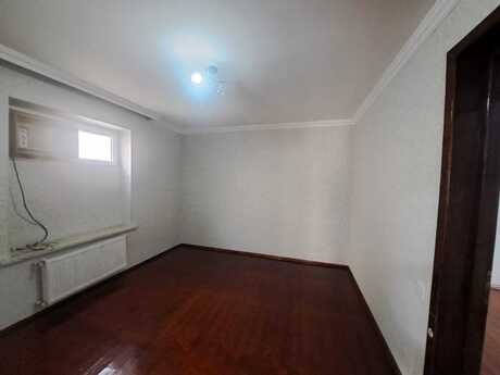 5 otaqlı həyət evi/bağ evi - Biləcəri q. - 200 m²