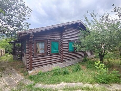 8 otaqlı həyət evi/bağ evi - Xızı - 220 m²