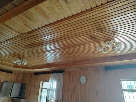 8 otaqlı həyət evi/bağ evi - Xızı - 220 m²