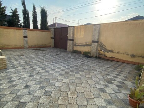 6 otaqlı həyət evi/bağ evi - Binə q. - 180 m²