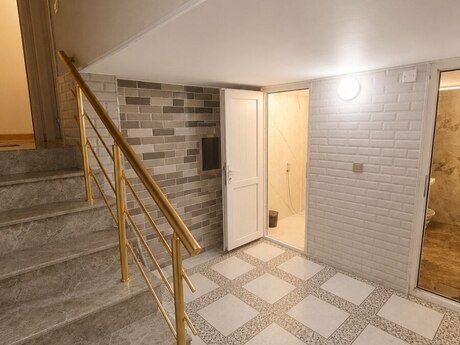 Продаётся 4-комнатная квартира в старом фонде, 20-ci sahə, 100 м², 187 000 AZN, фото 5 / 11