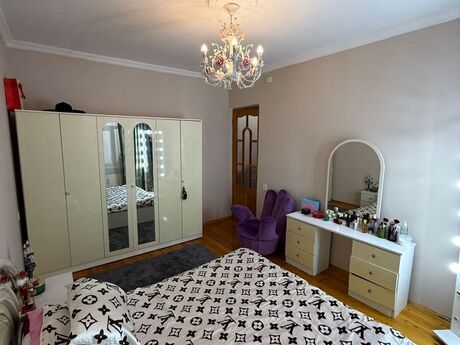 7 otaqlı həyət evi/bağ evi - Əhmədli m. - 230 m²
