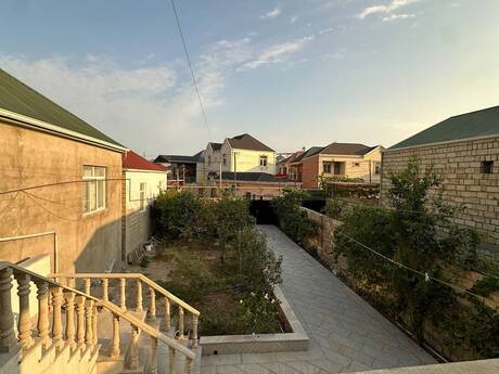 7 otaqlı həyət evi/bağ evi - Biləcəri q. - 200 m²