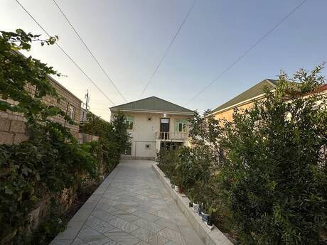 7 otaqlı həyət evi/bağ evi - Biləcəri q. - 200 m²