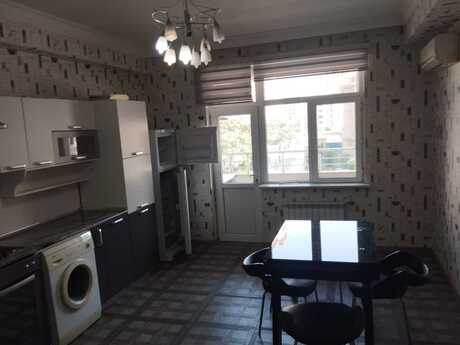 Kirayə 4 otaqlı mənzil, 187 m², Şah İsmayıl Xətai: 1 300 ₼/ay 5
