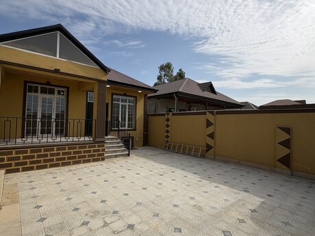 4 otaqlı həyət evi/bağ evi - Hövsan q. - 110 m²