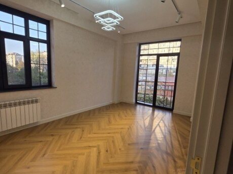2 otaqlı yeni tikili - Xətai r. - 75 m²
