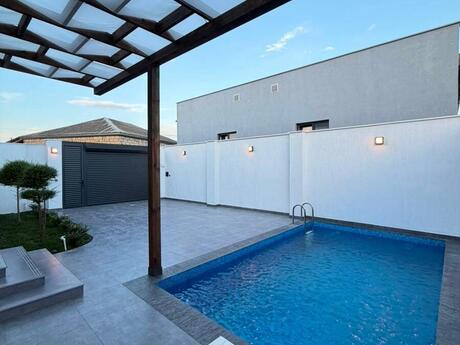 4 otaqlı həyət evi/bağ evi - Mərdəkan q. - 140 m²