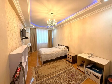 4 otaqlı yeni tikili - 28 May m. - 155 m²
