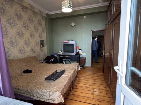 4 otaqlı yeni tikili - Binəqədi r. - 132 m²