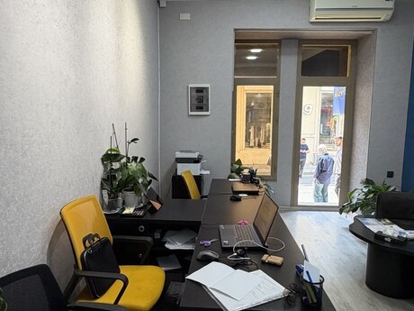 2-комн. офис - м. 28 мая - 50 м²