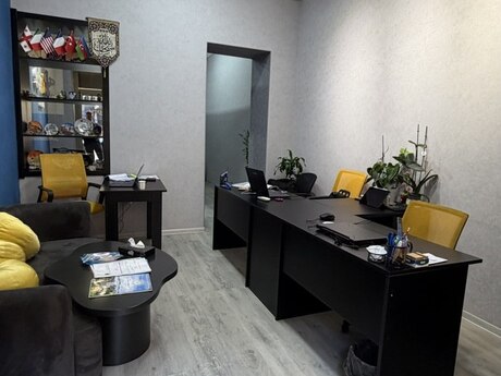 2-комн. офис - м. 28 мая - 50 м²