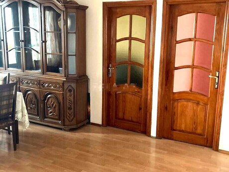 3 otaqlı köhnə tikili - Gənclik m. - 100 m²