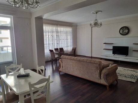 3 otaqlı yeni tikili - Şah İsmayıl Xətai m. - 120 m²