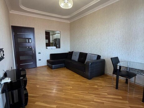 2 otaqlı mənzil, 60 m², 8 Noyabr: 235 000 ₼ 5