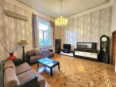 Elan №6375185 - Bakı, Sahil m., 2 otaqlı, 80 m², 3/5 mərtəbə