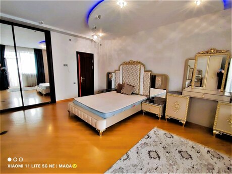 Объявление №6375133 - Баку, м. 8 ноября, 3-комн., 140 м², 13/15 этаж