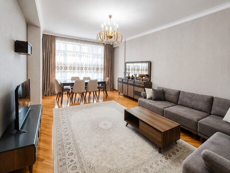 Объявление №6375166 - Баку, пос. Ени Ясамал, 3-комн., 135 м², 6/19 этаж