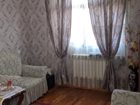 2 otaqlı köhnə tikili - Köhnə Günəşli q. - 50 m²