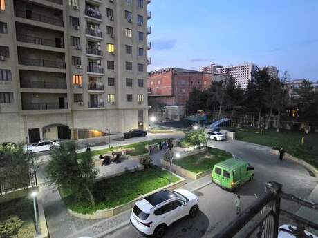 Elan №6375245 - Bakı, Neftçilər m., 2 otaqlı, 70 m², 2/17 mərtəbə