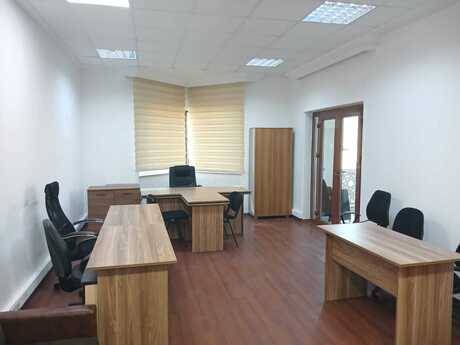 1-комн. офис - Насиминский  р. - 40 м²
