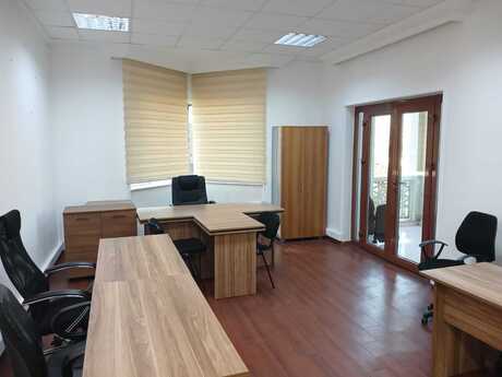 1-комн. офис - Насиминский  р. - 40 м²